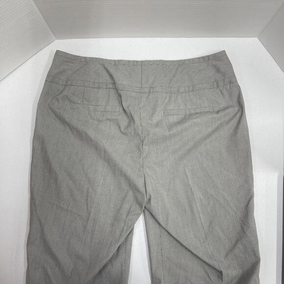 Women’s Size 10 Sharagano Pin Stripe Pant - Picture 5 of 6